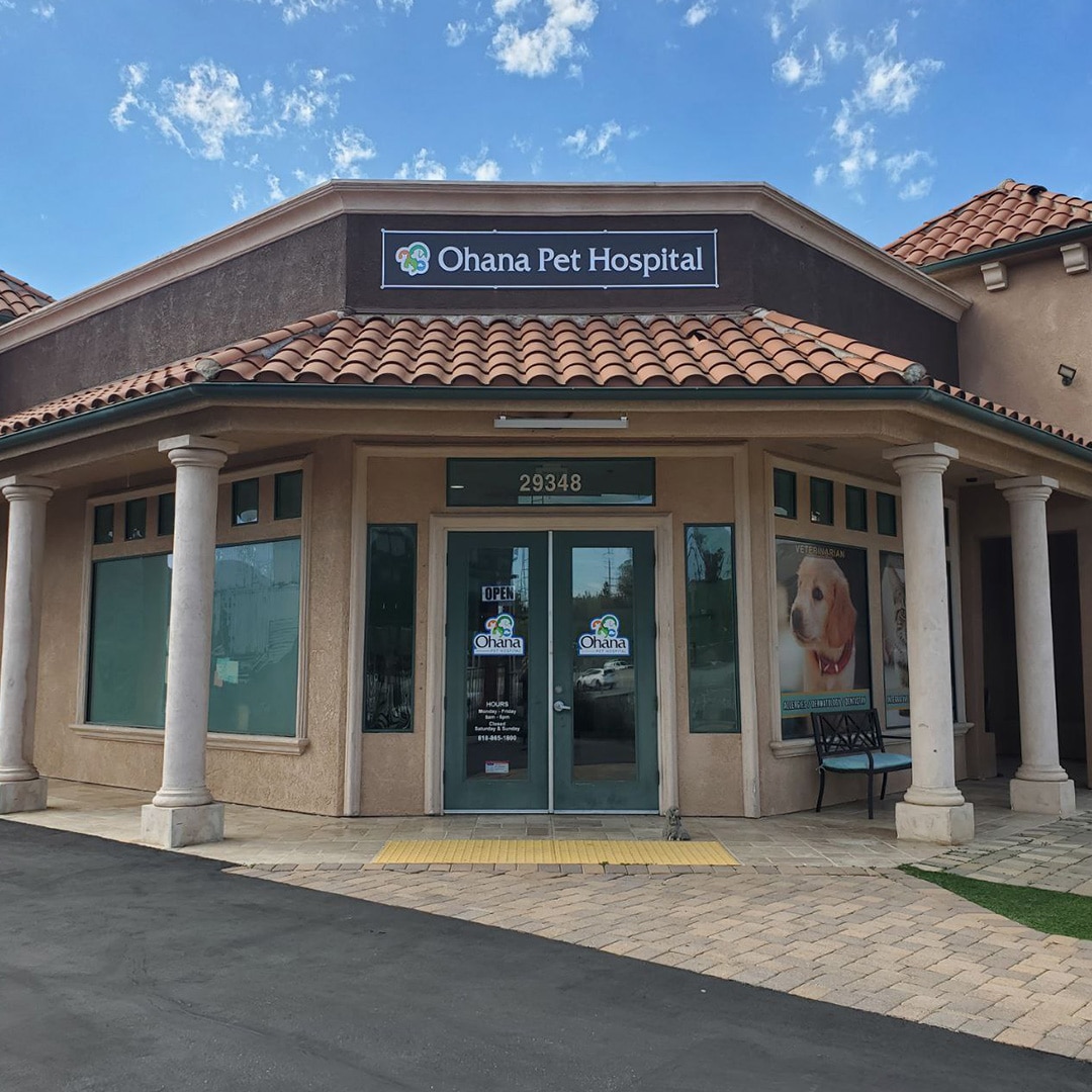 Ohana Pet Hospital at Agoura Hills exterior